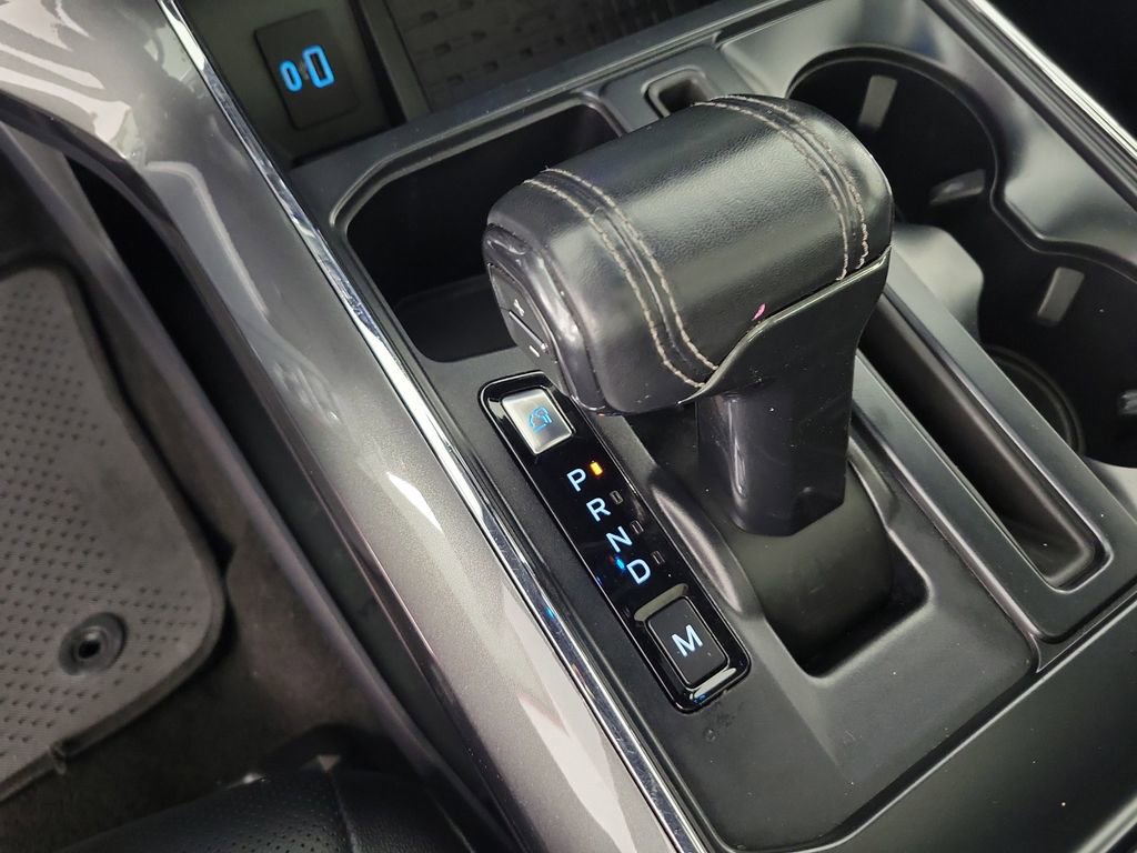 Used 2023 Ford F150 Lariat w/ Equipment Group 502A High image 26