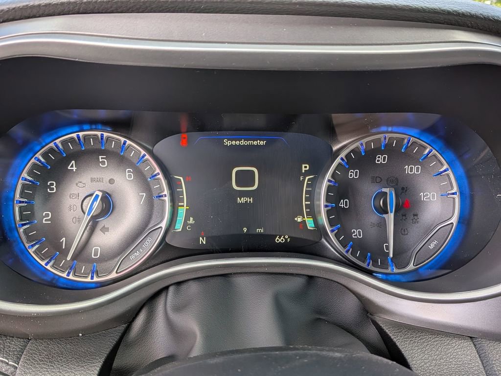 New 2026 Chrysler Pacifica Select w/ S Appearance Package image 22