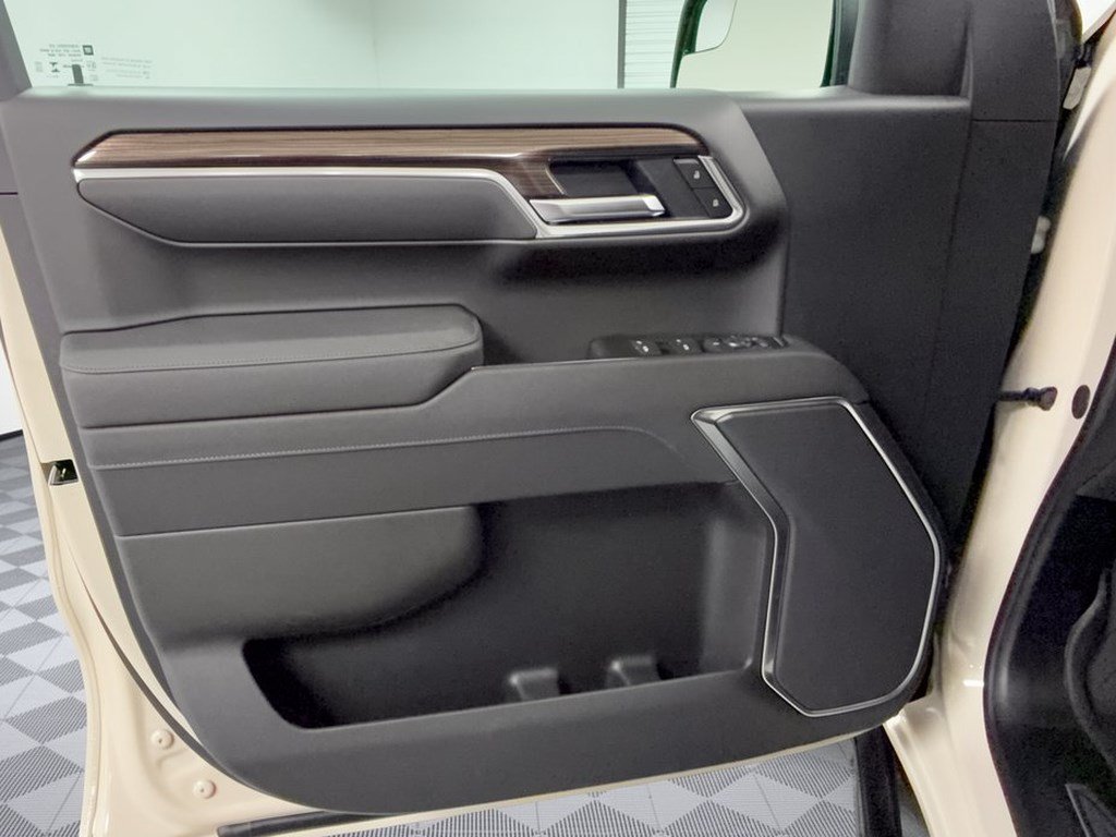 New 2026 Chevrolet Silverado 1500 RST w/ RST Select Package RWD image 14