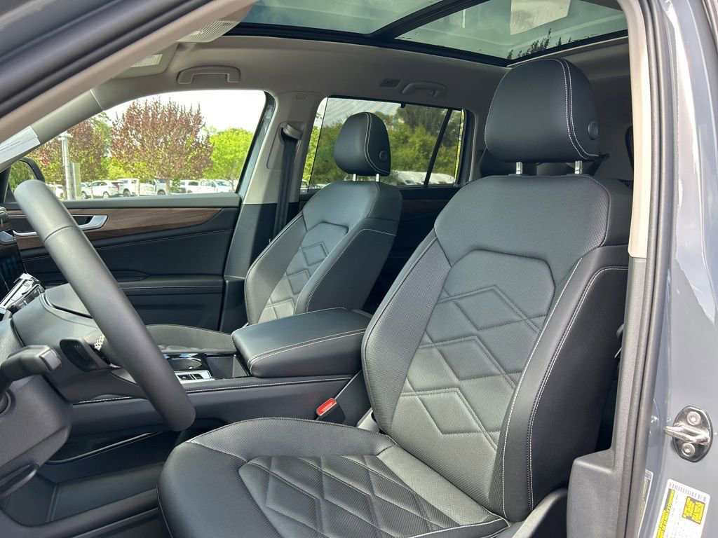 New 2026 Volkswagen Atlas SE FWD image 21