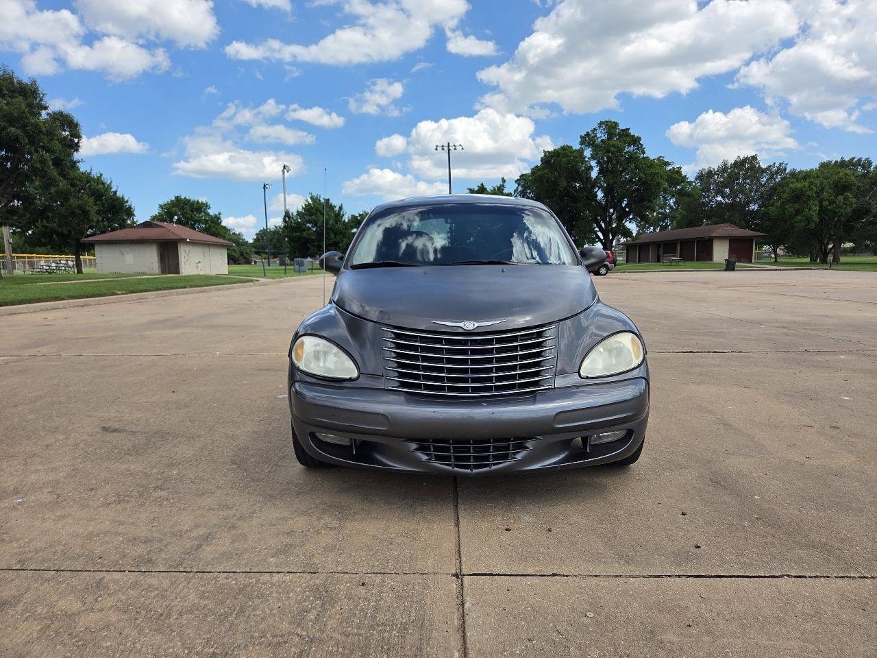 Used 2004 Chrysler PT Cruiser Limited FWD image 4