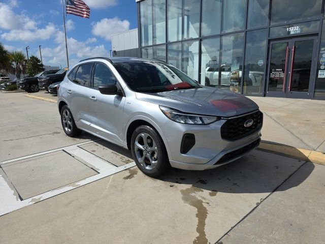 Used 2024 Ford Escape ST-Line image 2