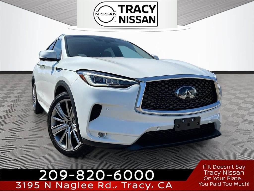 Used 2023 INFINITI QX50 Sensory image 1