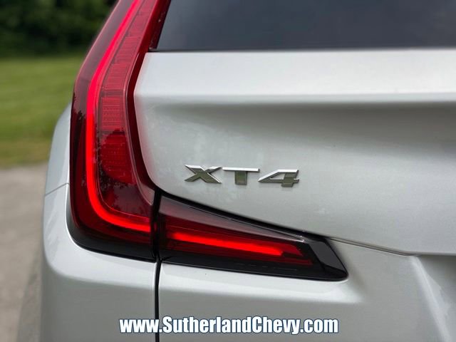 Used 2019 Cadillac XT4 Luxury w/ Cold Weather Package AWD/4WD image 11