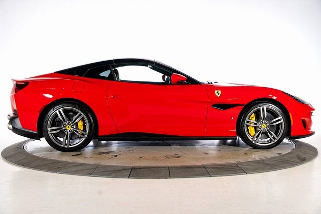 Used 2019 Ferrari Portofino image 10