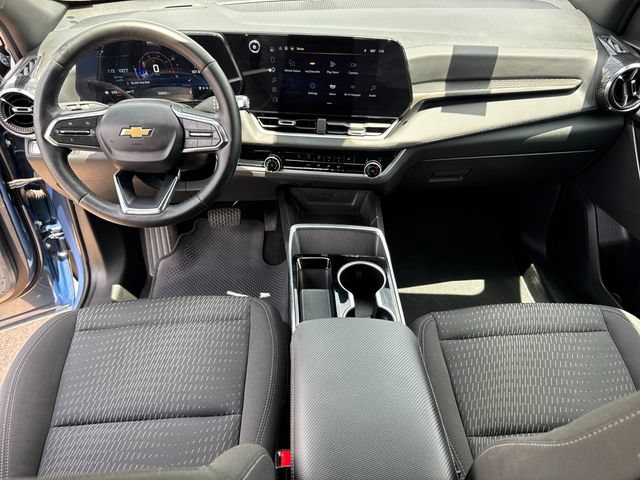 Used 2025 Chevrolet Equinox LT AWD/4WD image 9