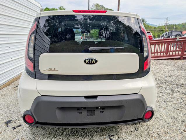 Used 2016 Kia Soul FWD image 11