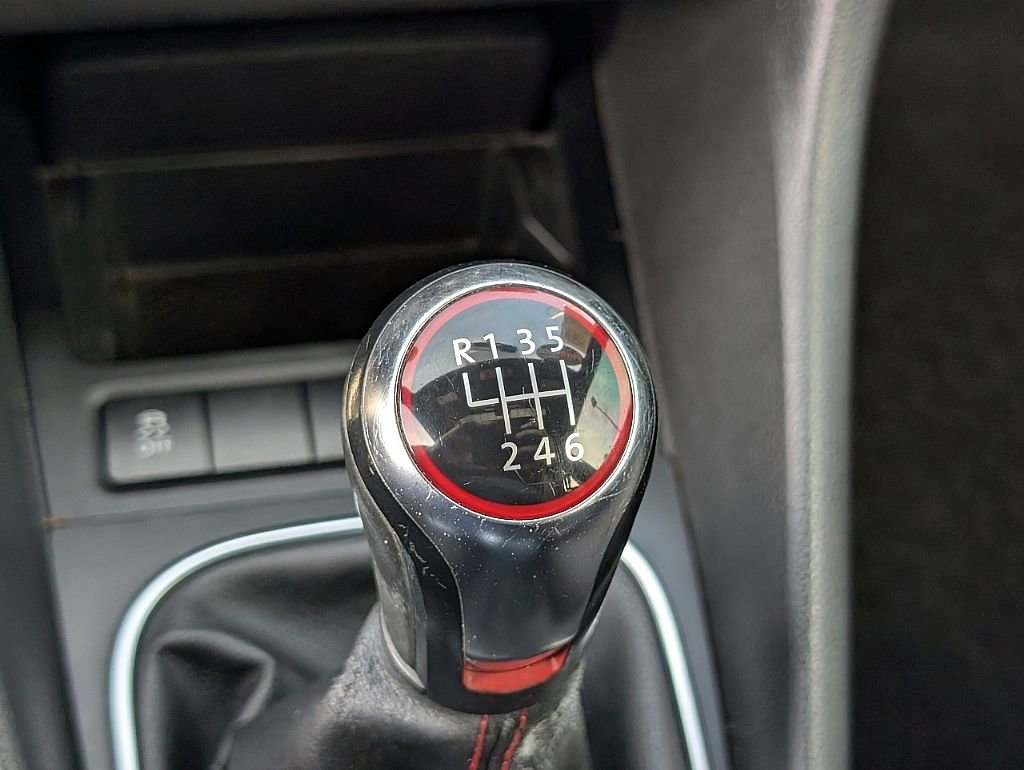 Used 2012 Volkswagen GTI 2-Door image 25