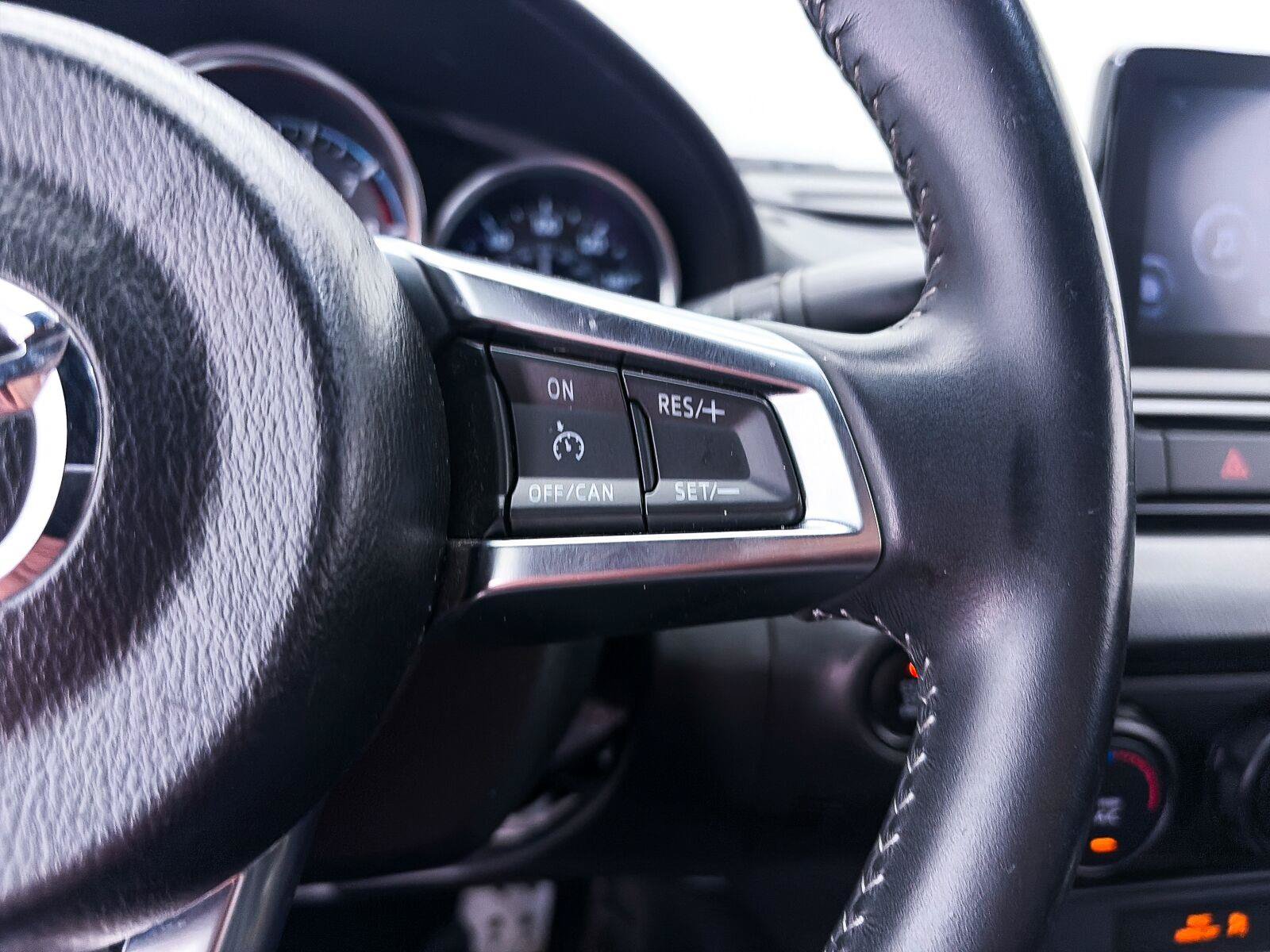 Used 2021 MAZDA MX-5 Miata Sport RWD image 31