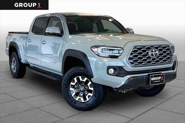 Certified 2023 Toyota Tacoma TRD Off-Road w/ Technology Package AWD/4WD image 3
