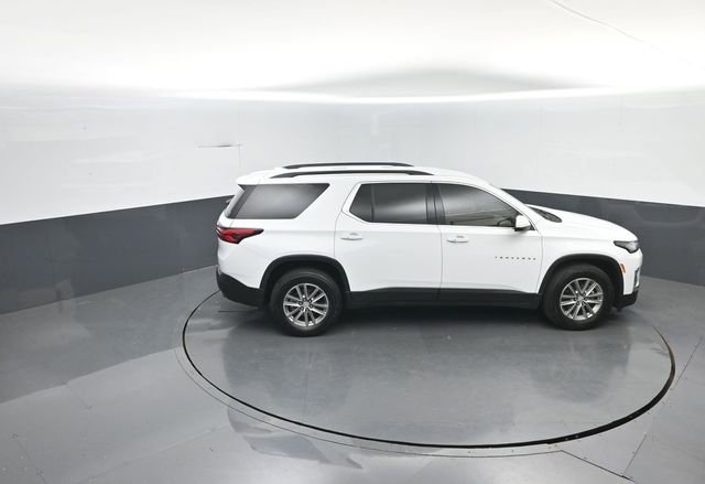 Used 2023 Chevrolet Traverse LT image 16
