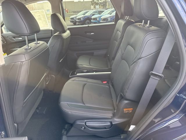 New 2026 Nissan Pathfinder SL w/ SL Premium Package AWD/4WD image 11
