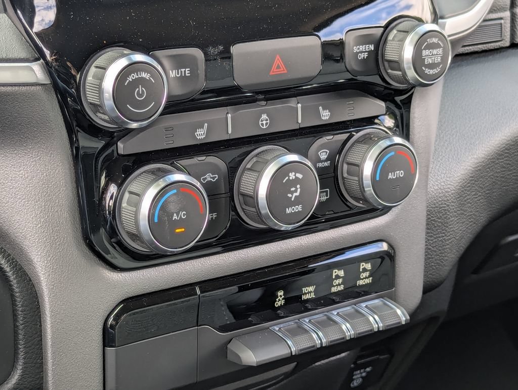 Used 2020 RAM 1500 Big Horn AWD/4WD image 22