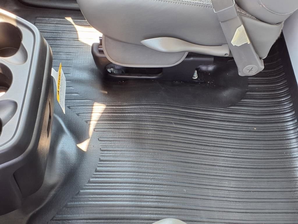 New 2025 Chevrolet Express 3500 w/ Power Convenience Package image 15