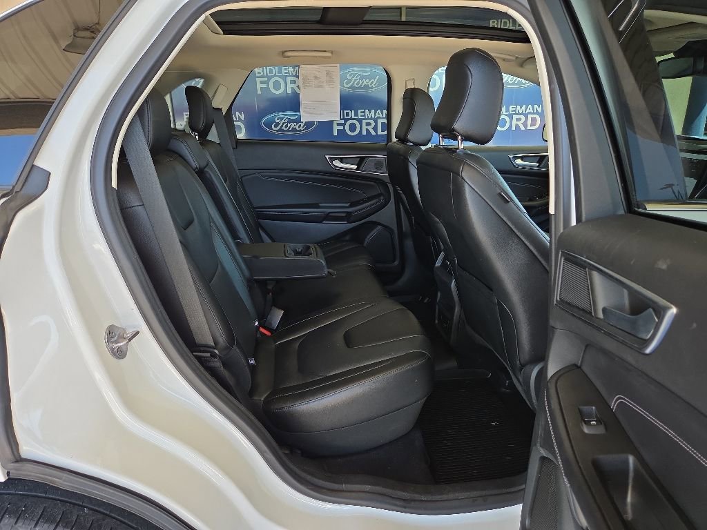 Used 2022 Ford Edge Titanium AWD/4WD image 36