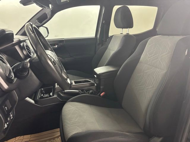 Used 2022 Toyota Tacoma TRD Off-Road RWD image 16