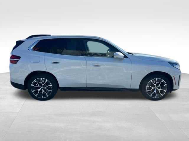 Used 2025 BMW X3 xDrive30i w/ Premium Package image 12