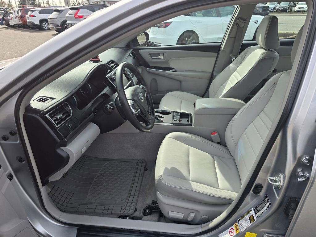 Used 2015 Toyota Camry XLE FWD image 21