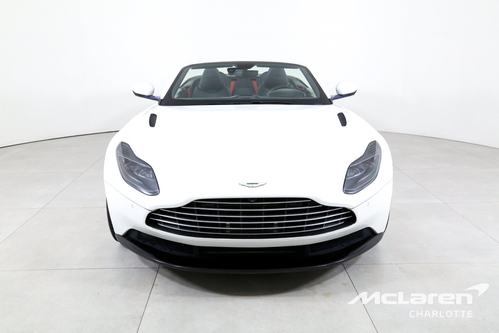 Used 2020 Aston Martin DB11 Volante RWD image 5