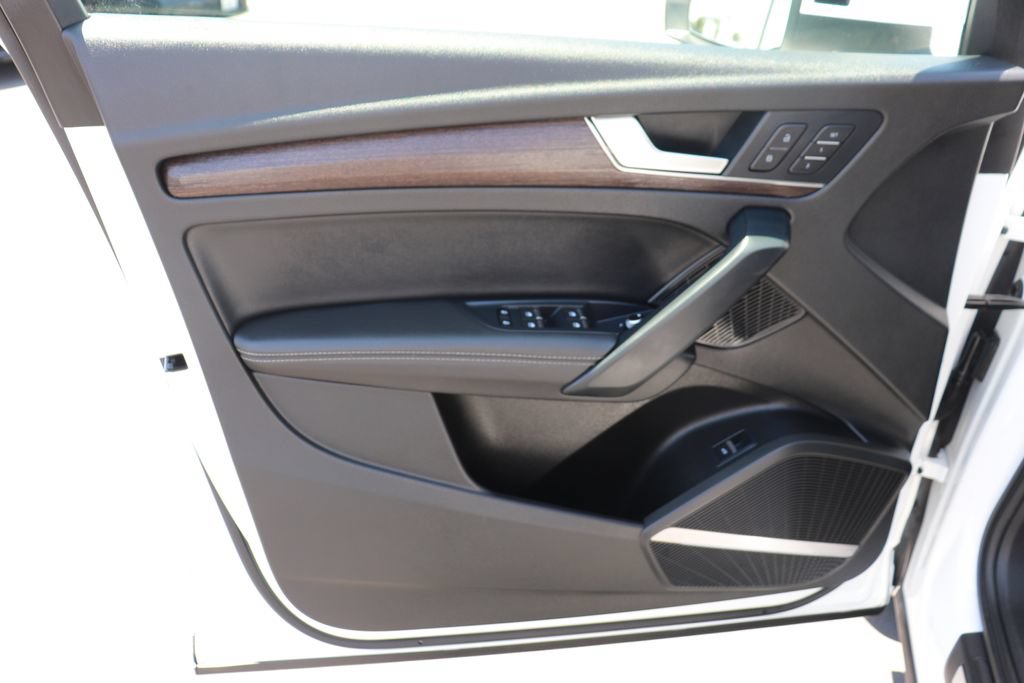 Used 2024 Audi Q5 2.0T Premium Plus AWD/4WD image 10