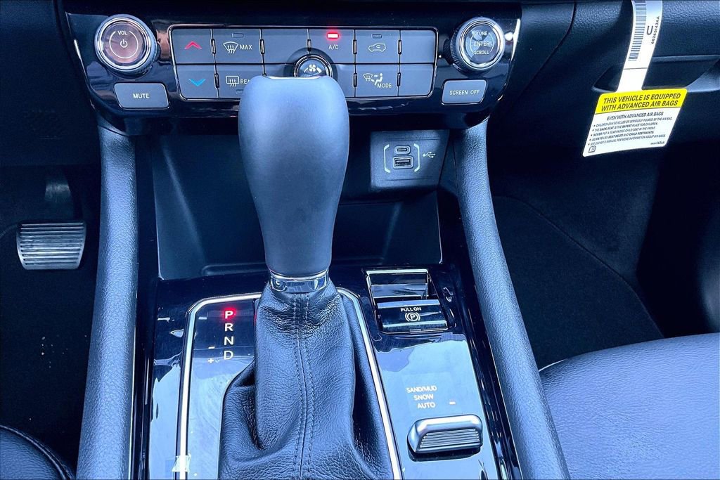 New 2026 Jeep Compass Latitude image 12