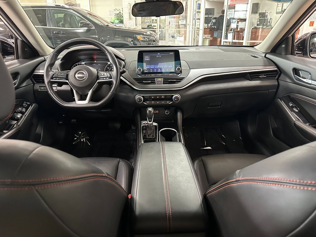 Used 2023 Nissan Altima 2.5 SR image 11
