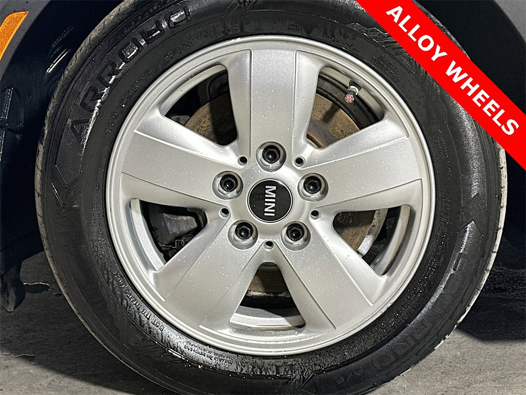 Used 2016 MINI Cooper 2-Door Hardtop image 29