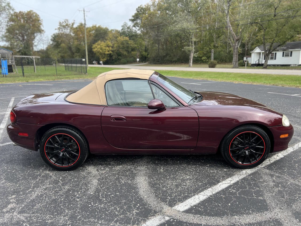 Used 2003 MAZDA MX-5 Miata image 6