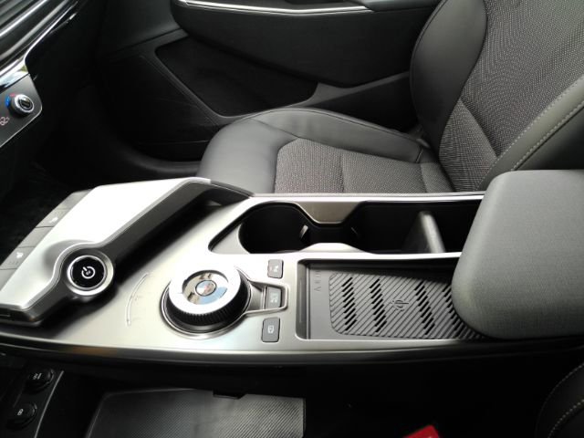 Used 2024 Kia EV6 Light RWD image 39