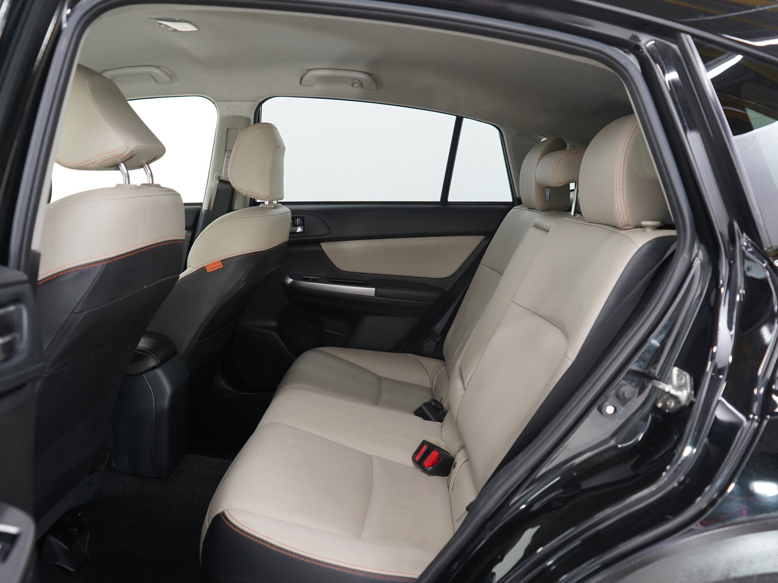 Used 2017 Subaru Crosstrek 2.0i Limited w/ Popular Package #2 image 16