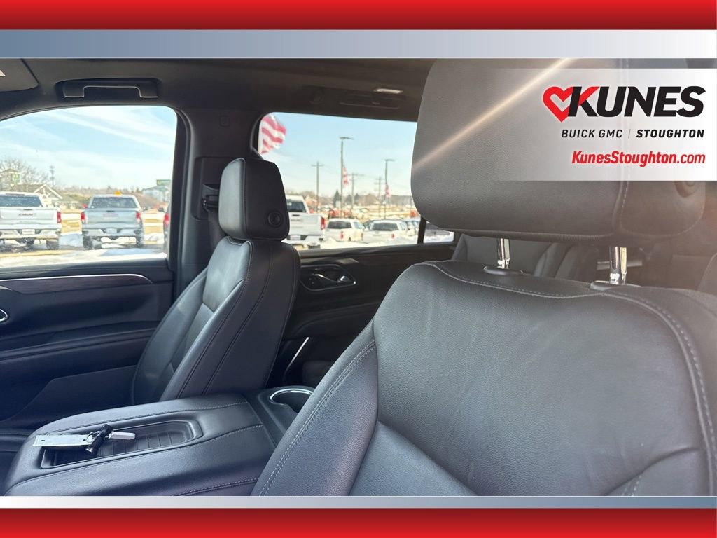 Used 2021 Chevrolet Suburban LT w/ LT Signature Plus Package image 23