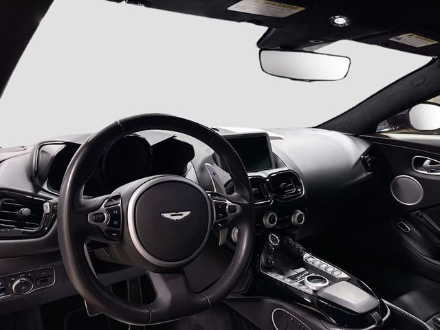 Used 2020 Aston Martin V8 Vantage Coupe image 11