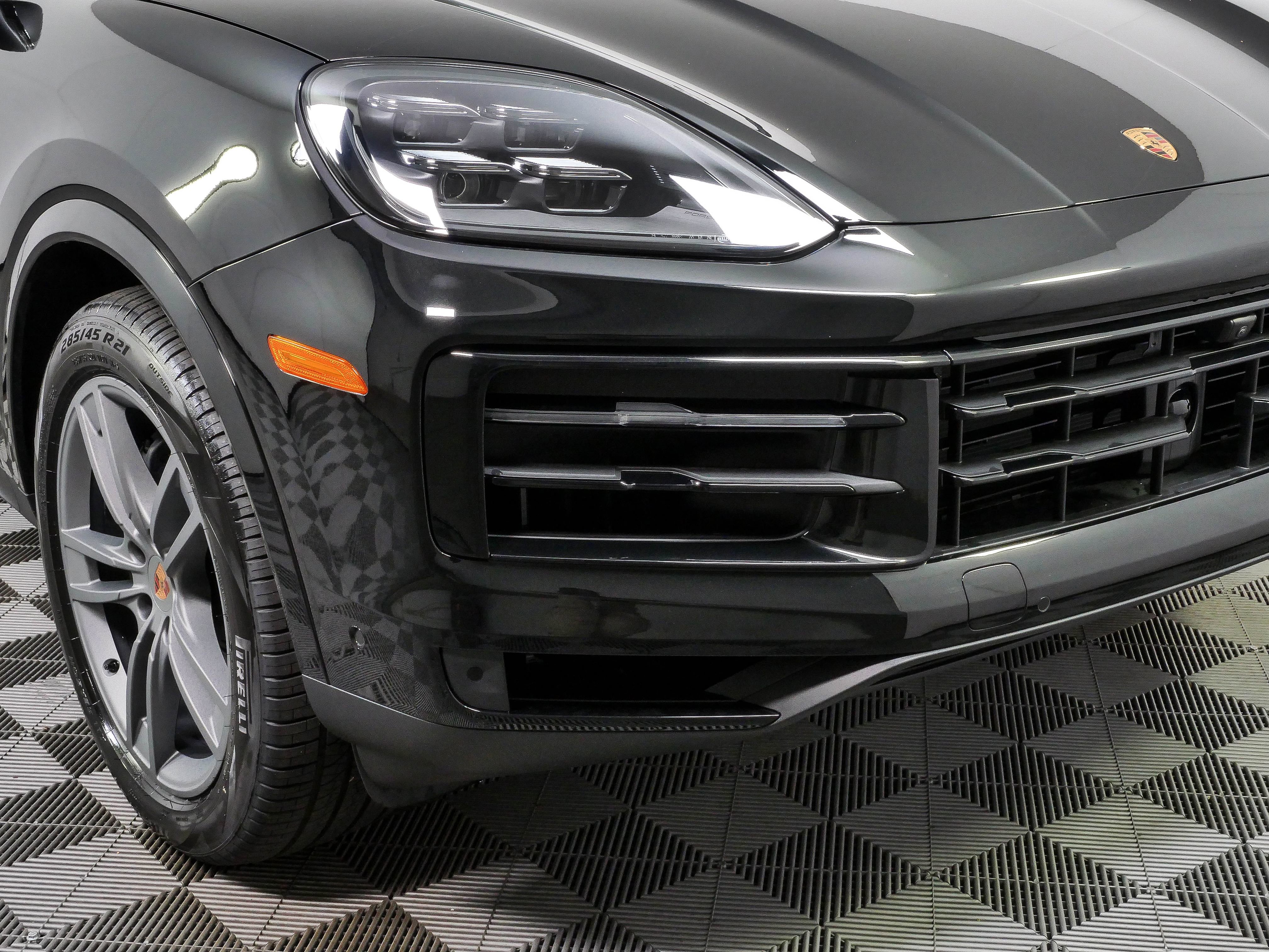 New 2026 Porsche Cayenne Coupe AWD/4WD image 40