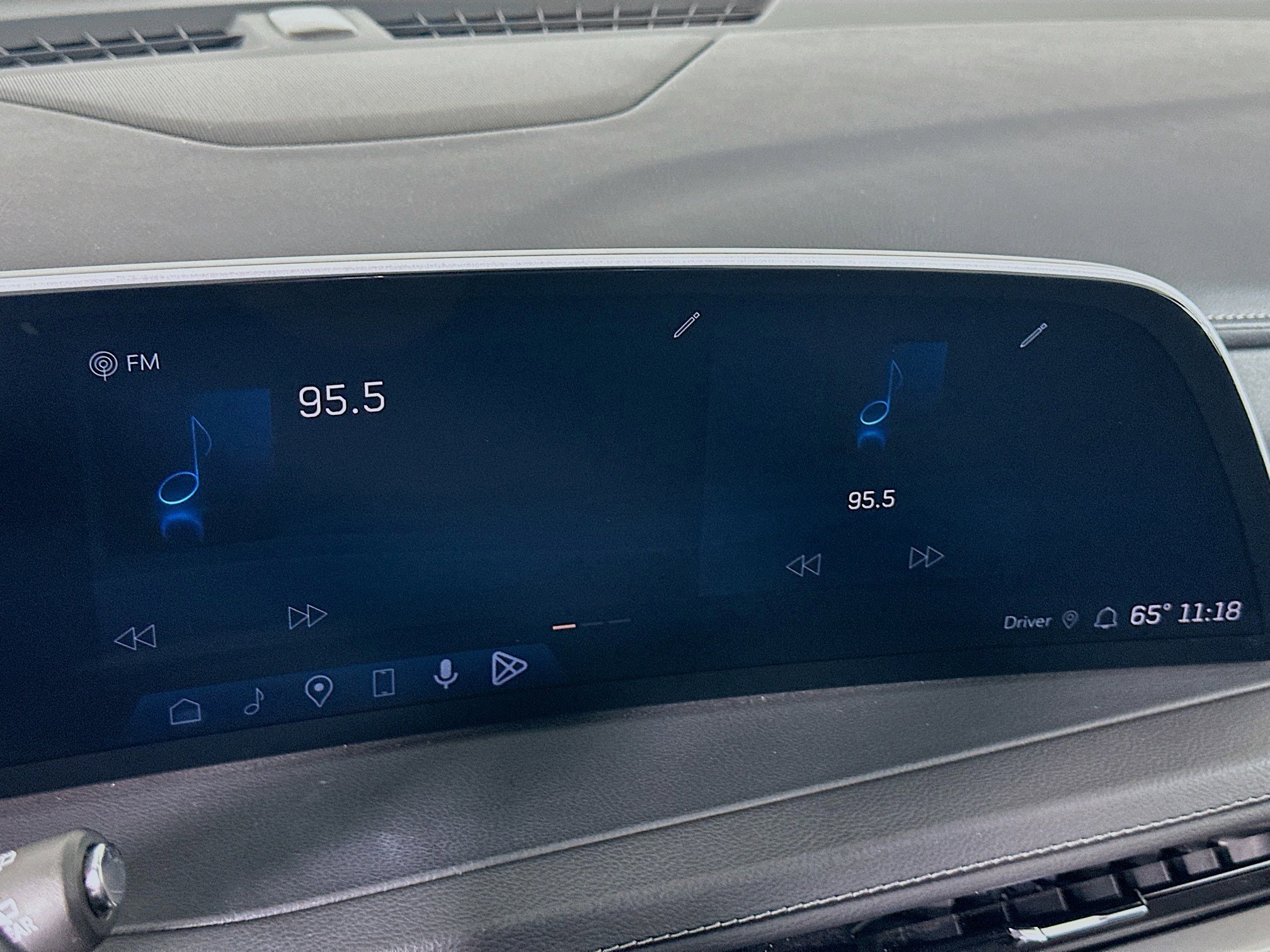 Used 2024 Cadillac XT4 Premium Luxury image 19