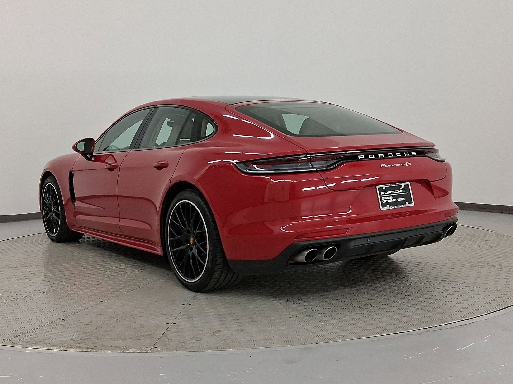 Certified 2023 Porsche Panamera 4S image 3