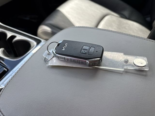 Used 2024 Kia Carnival SX FWD image 35