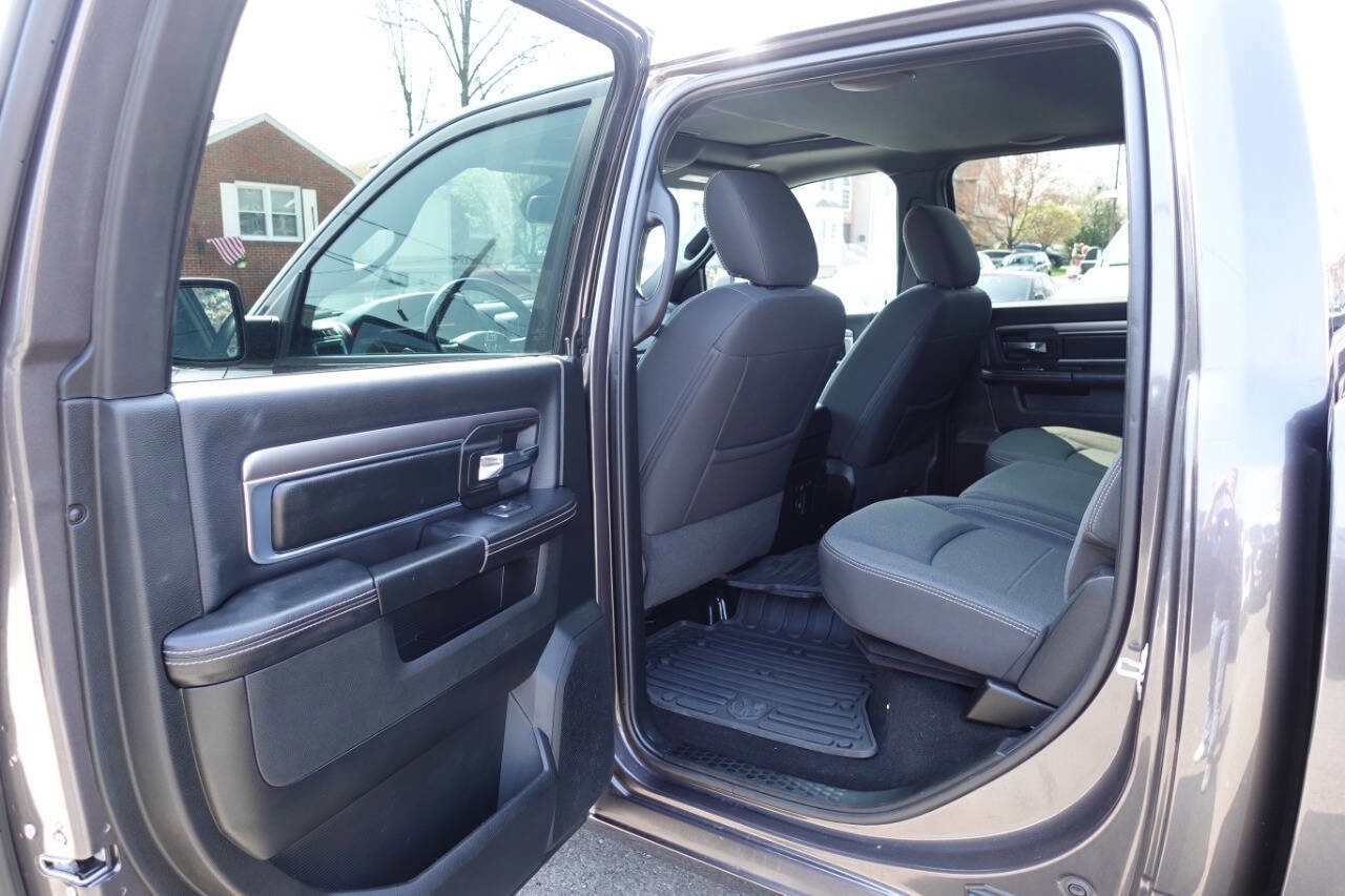 Used 2023 RAM 1500 Classic Warlock image 19