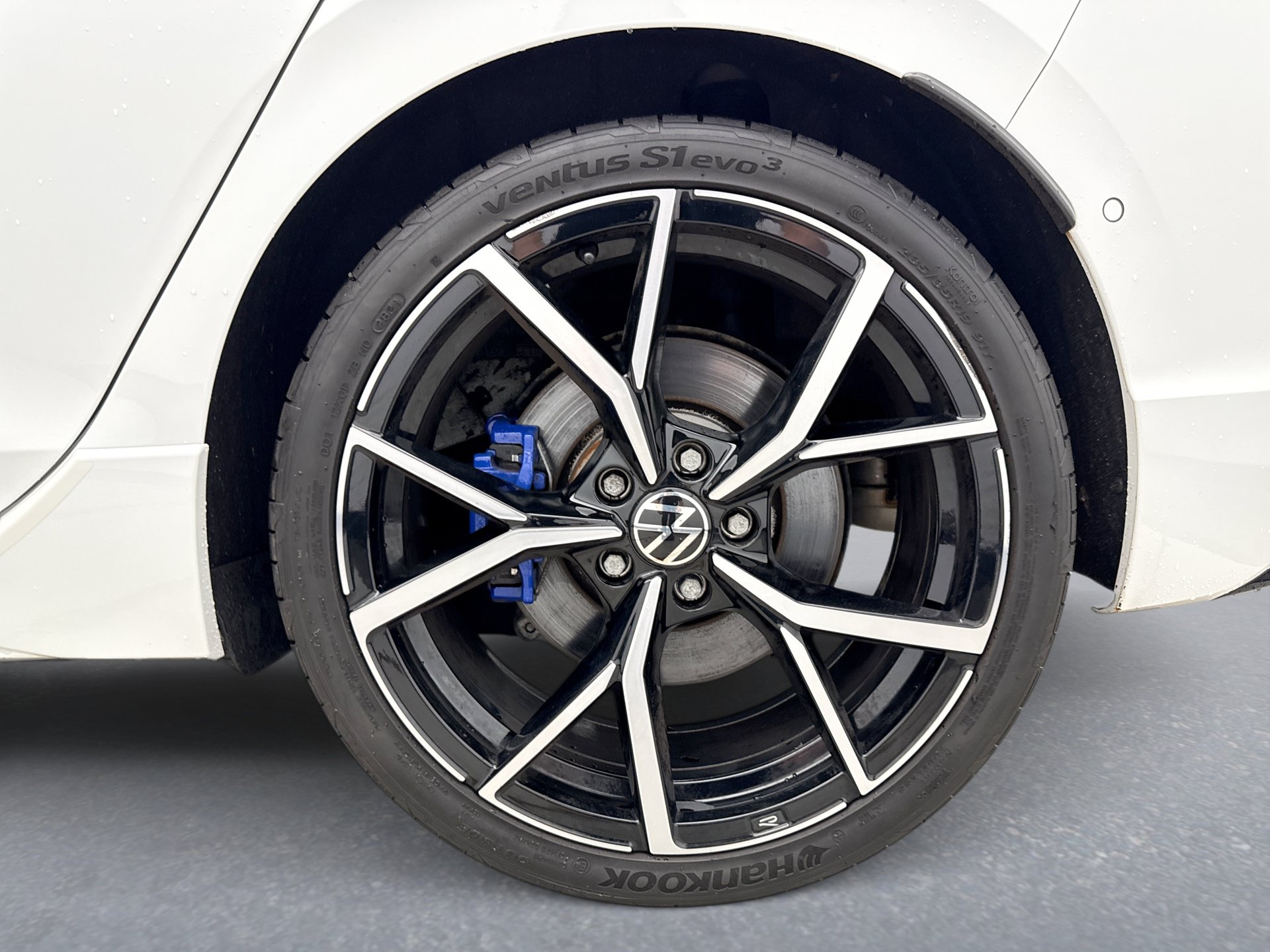 Used 2022 Volkswagen Golf R AWD/4WD image 28