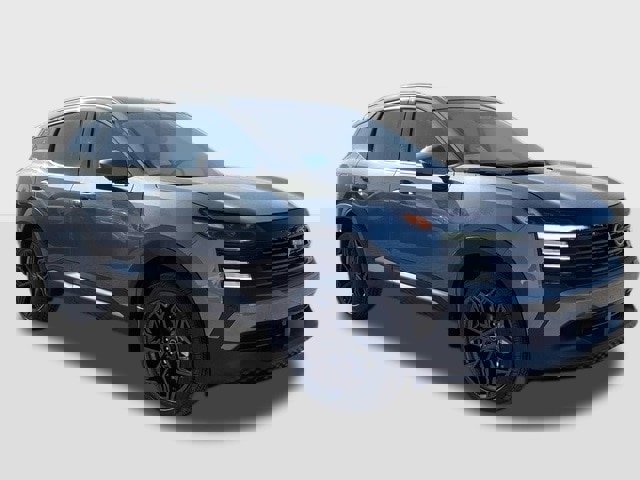 New 2025 Nissan Kicks SR image 8