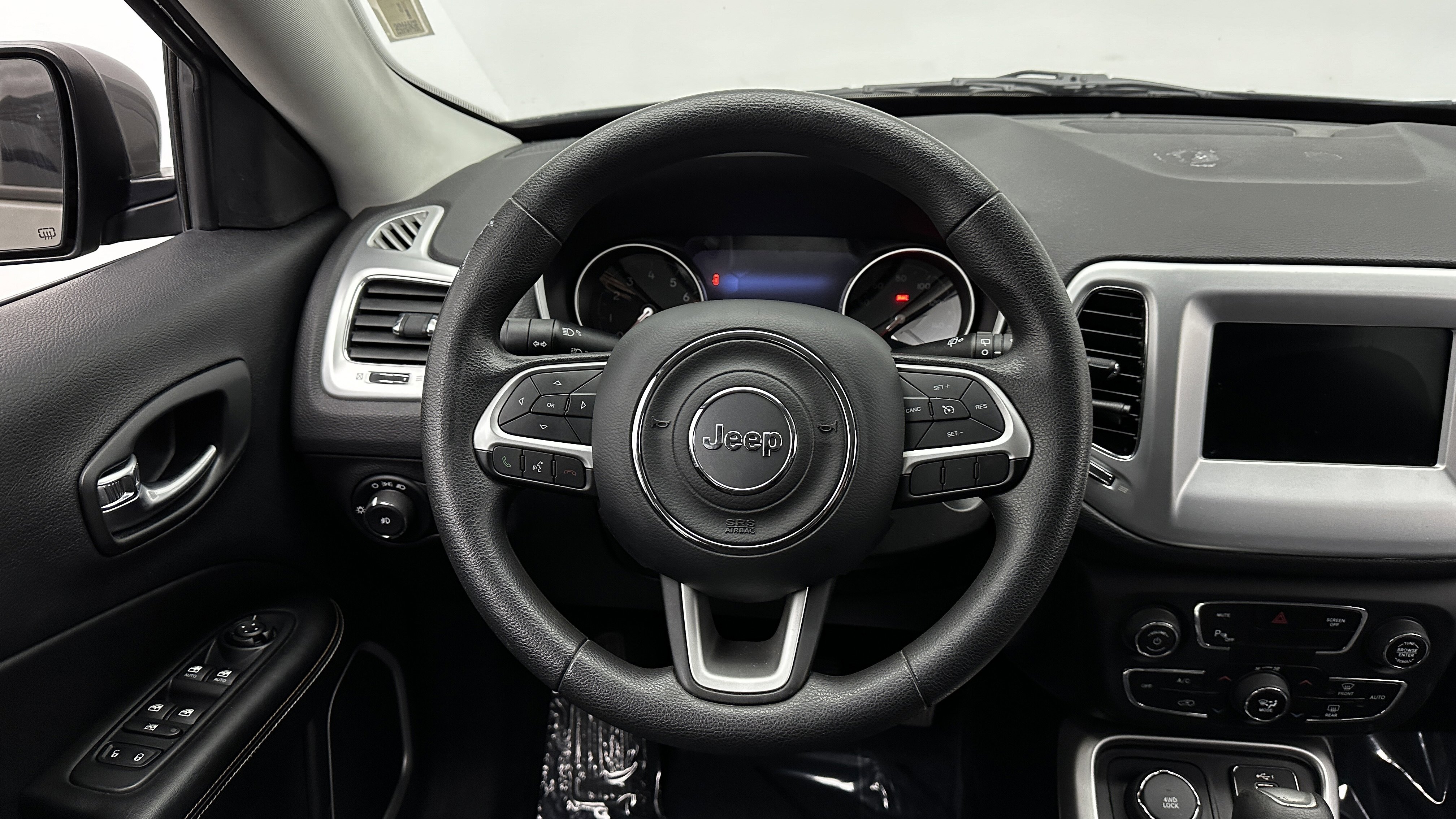 Used 2019 Jeep Compass Sport image 25