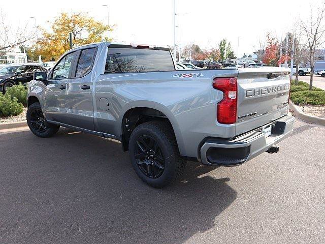 New 2025 Chevrolet Silverado 1500 Custom w/ LPO, Dark Essentials Package image 4