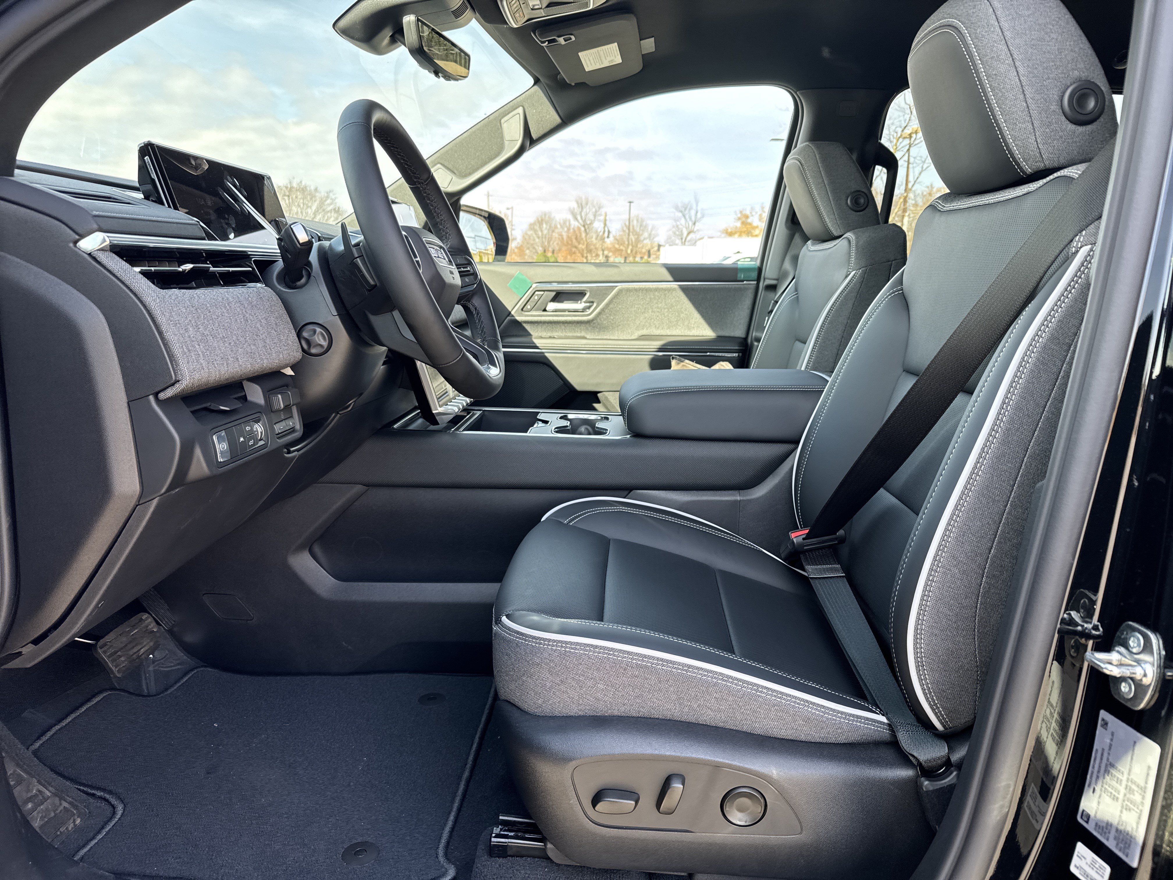 New 2026 GMC Sierra EV Elevation w/ Premium Package AWD/4WD image 16