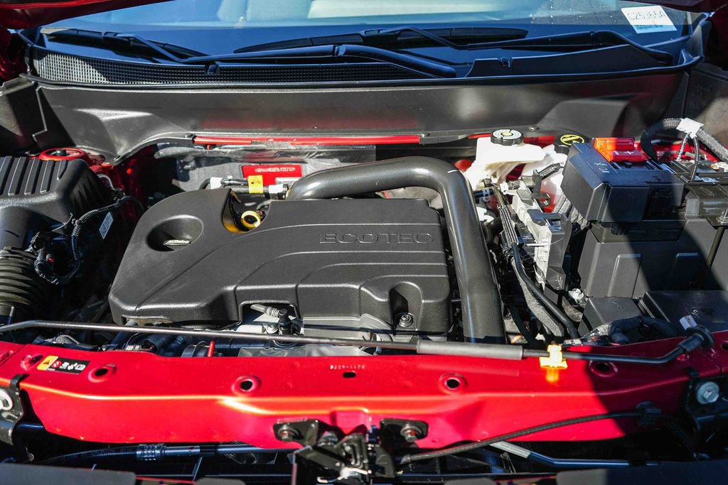 Used 2025 Chevrolet Equinox LT w/ Safety and Technology Package image 26