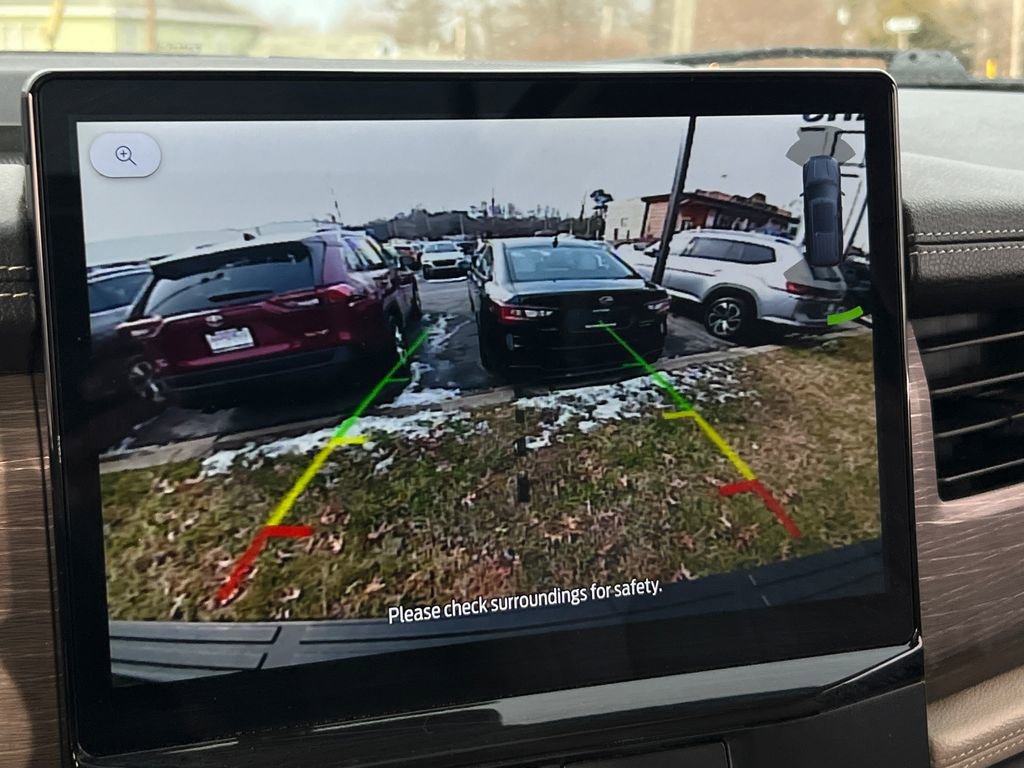 Used 2024 Ford Expedition Limited image 23