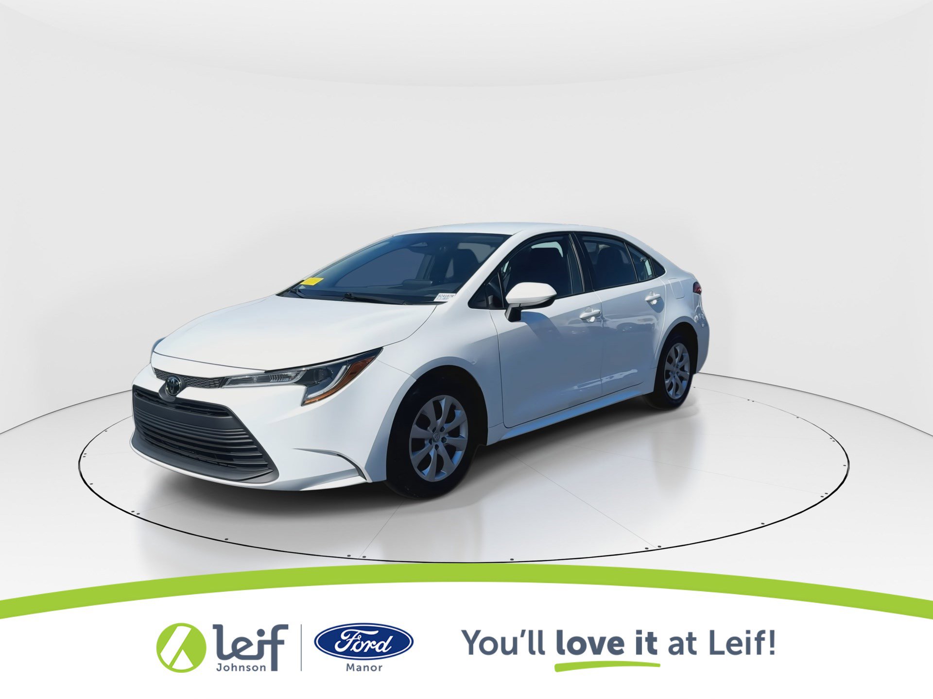 Used 2024 Toyota Corolla LE image 4