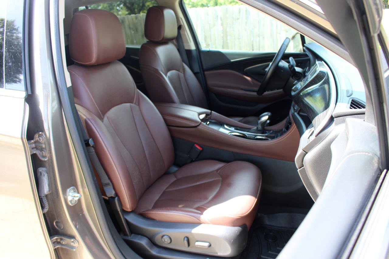 Used 2017 Buick Envision Premium AWD/4WD image 42