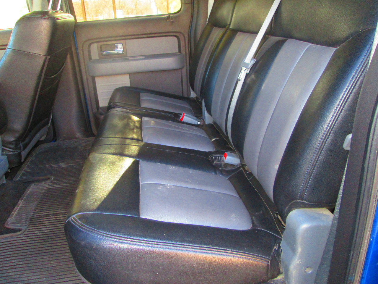 Used 2014 Ford F150 XLT w/ Equipment Group 302A Luxury image 9