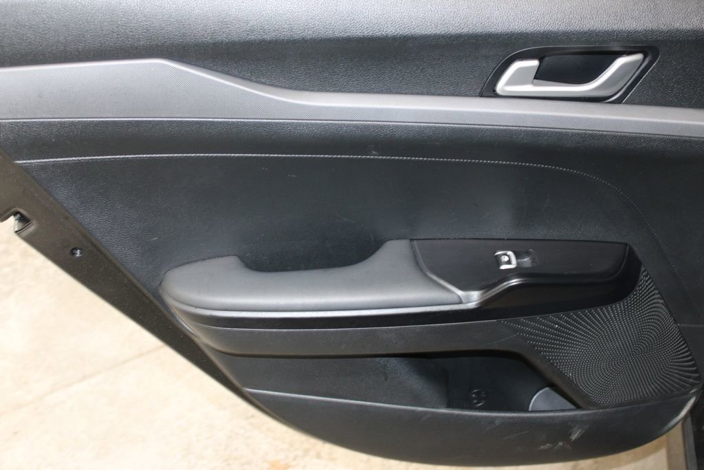 Used 2025 Kia K5 LXS image 19