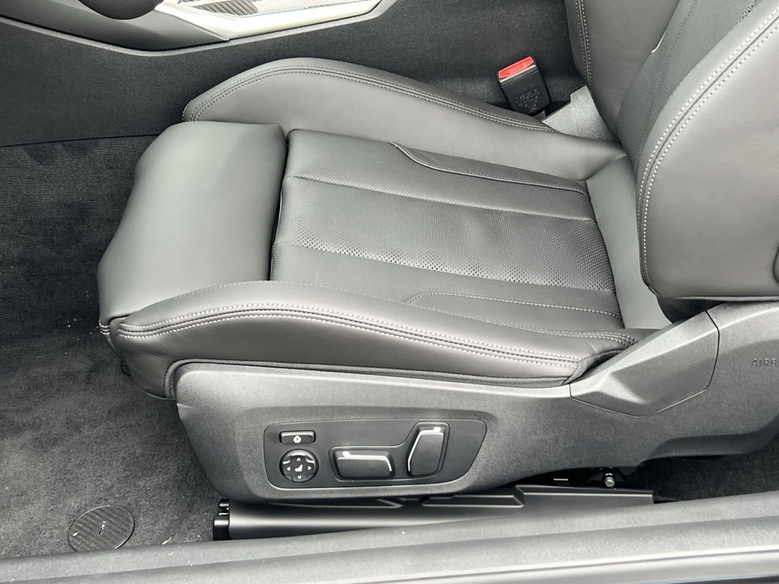 New 2026 BMW M4 xDrive Competition image 11