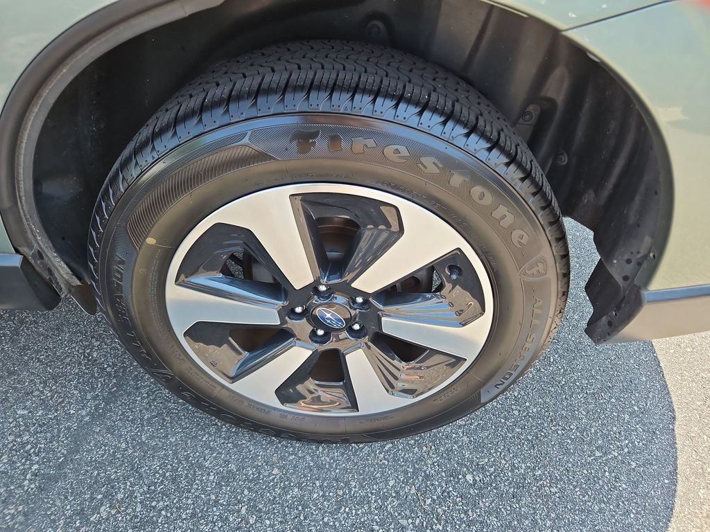 Used 2018 Subaru Forester 2.5i Premium w/ All-Weather Package AWD/4WD image 30